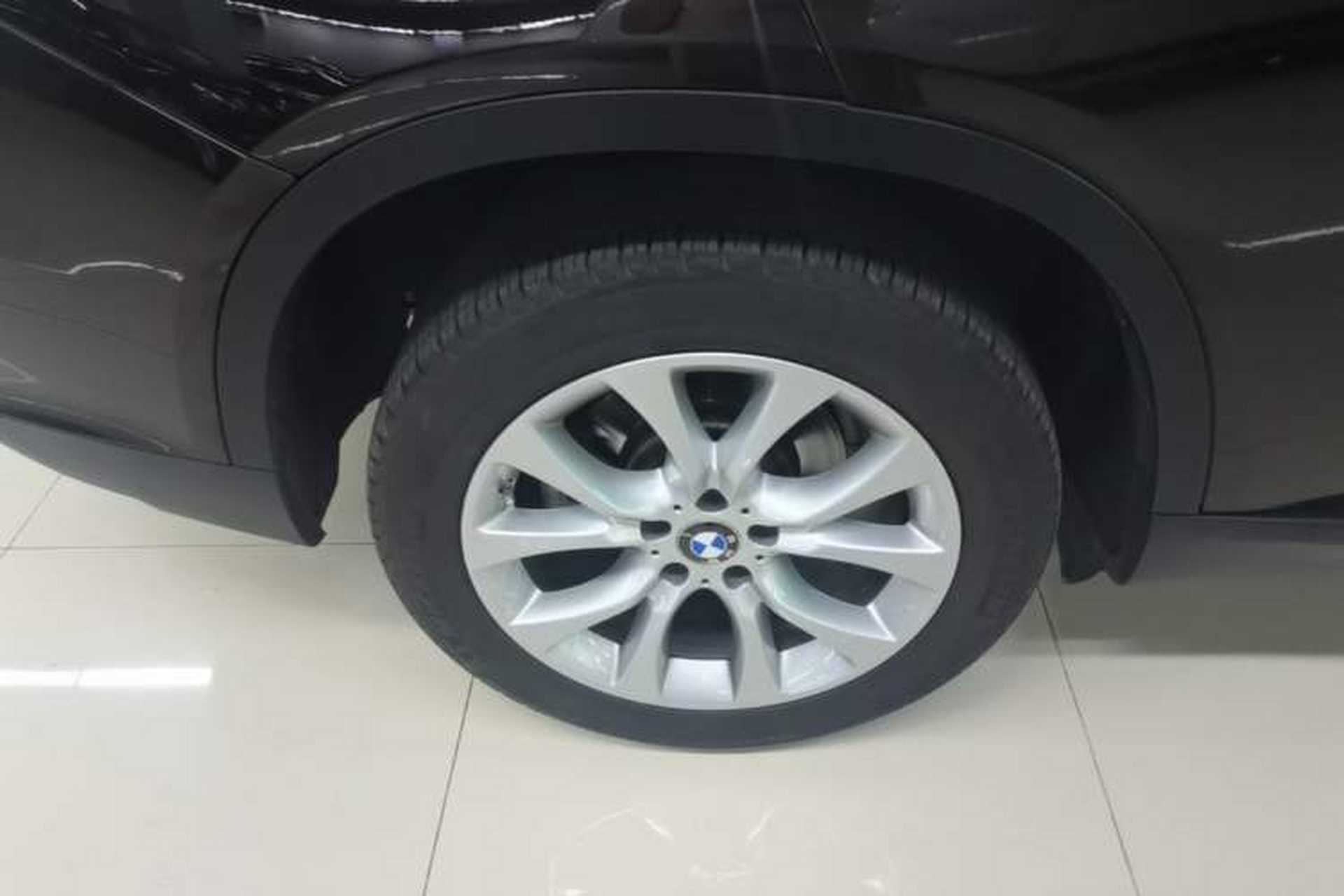 Used BMW X5 2014 xDrive35i Elegant Edition Right Rear Wheel Hub