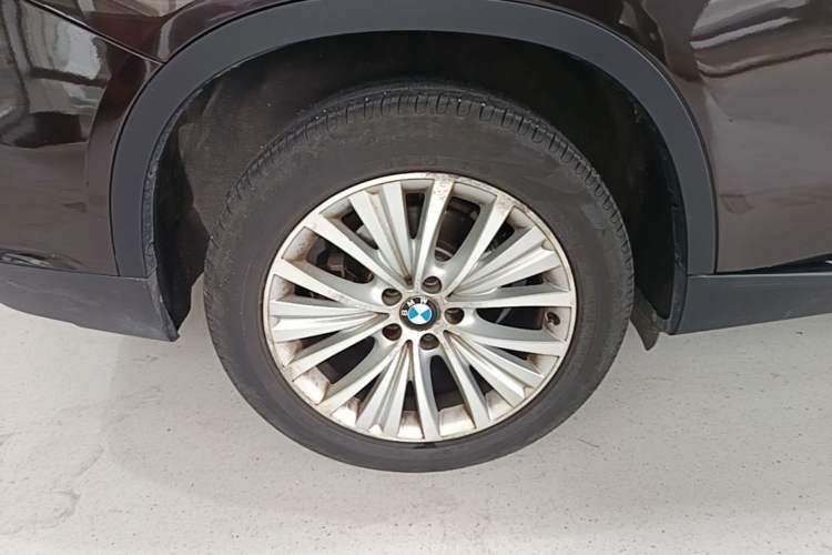 Used BMW X5 2014 xDrive35i Elegant Edition Right Rear Wheel Hub