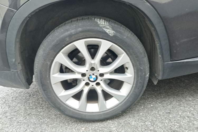 Used BMW X5 2014 xDrive35i Elegant Edition Right Rear Wheel Hub