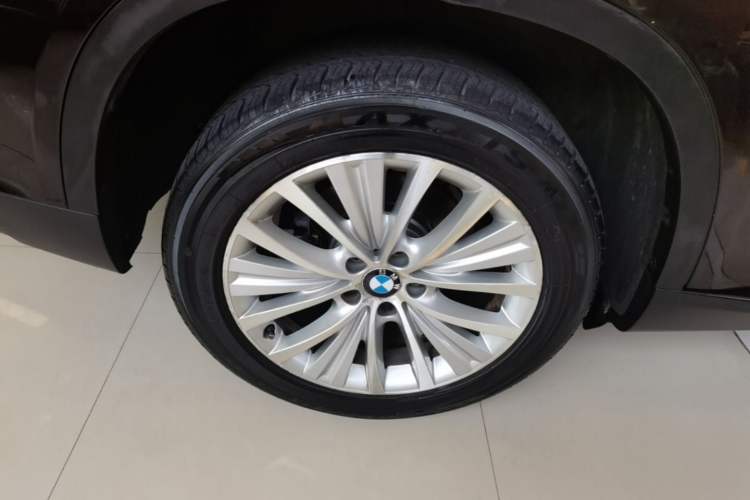 Used BMW X5 2014 xDrive35i Leading Model Right Rear Wheel Hub