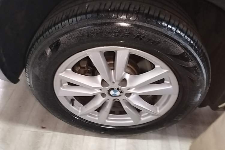 Used BMW X5 2014 xDrive35i Elegant Edition Right Rear Wheel Hub