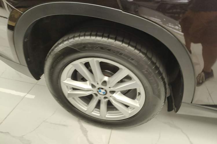 Used BMW X5 2014 xDrive35i Elegant Edition Right Rear Wheel Hub