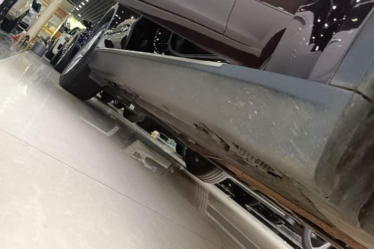 Used BMW X5 2014 xDrive35i Elegant Edition Right Side Sill