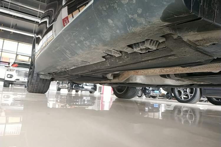 Used BMW X5 2014 xDrive35i Elegant Edition Right Side Sill