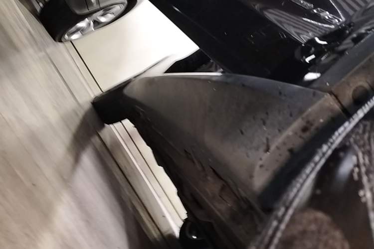 Used BMW X5 2014 xDrive35i Elegant Edition Right Side Sill