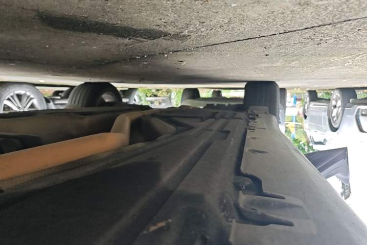 Used BMW X5 2014 xDrive35i Leading Model Right Side Sill