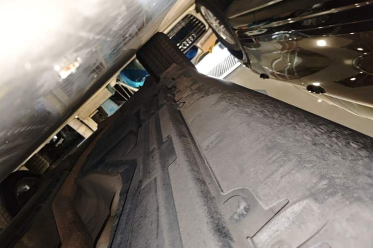 Used BMW X5 2014 xDrive35i Leading Model Right Side Sill