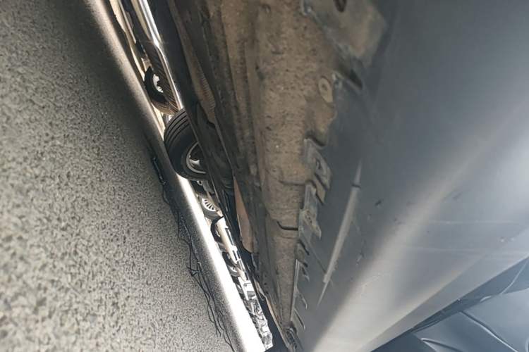 Used BMW X5 2014 xDrive35i U.S. specification Right Side Sill