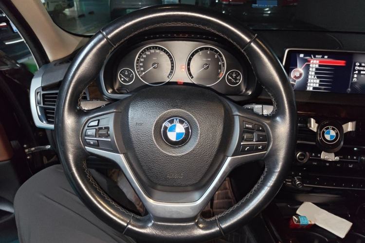 Used BMW X5 2014 xDrive35i Leading Model Steering Wheel
