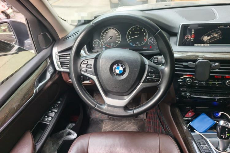 Used BMW X5 2014 xDrive35i Leading Model Steering Wheel