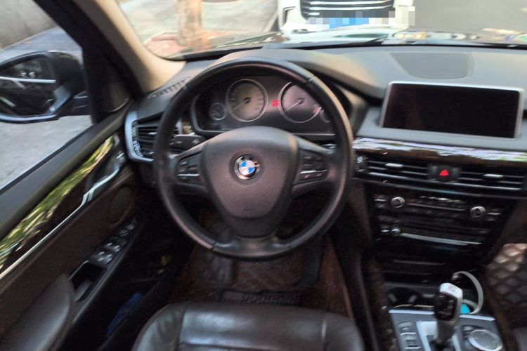 Used BMW X5 2014 xDrive35i Elegant Edition Steering Wheel