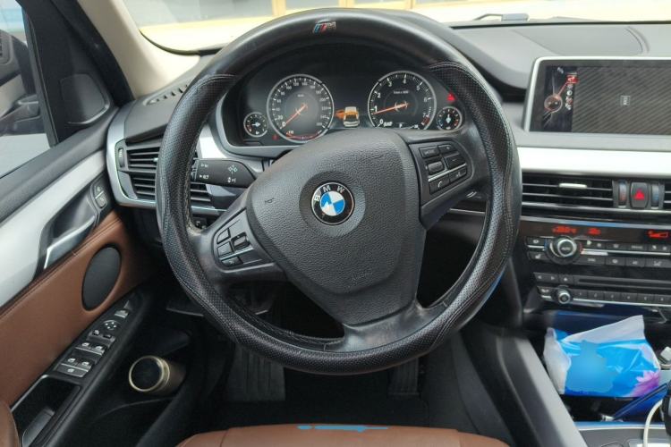 Used BMW X5 2014 xDrive35i Elegant Edition Steering Wheel