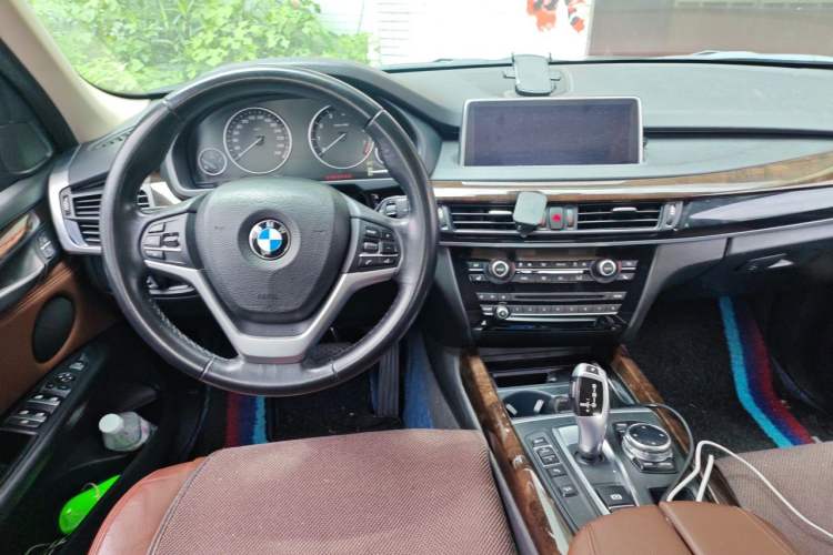 Used BMW X5 2014 xDrive35i Elegant Edition Steering Wheel