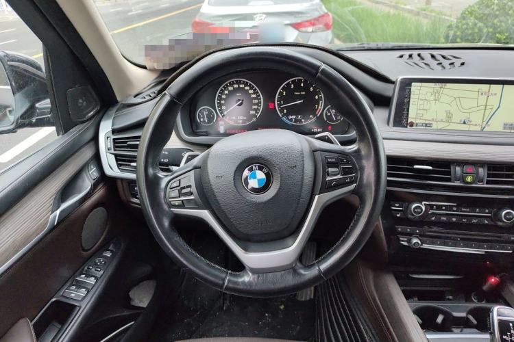 Used BMW X5 2014 xDrive35i Luxury Edition Steering Wheel