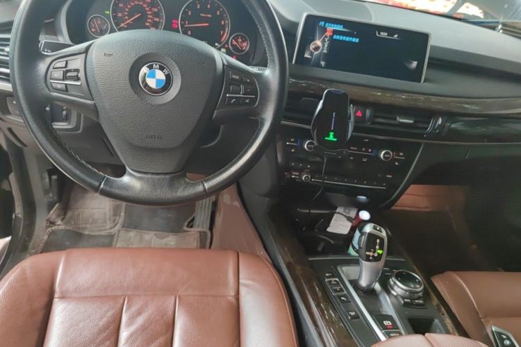 Used BMW X5 2014 xDrive35i Elegant Edition Steering Wheel