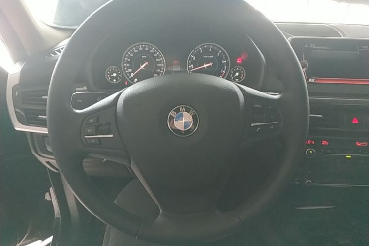 Used BMW X5 2014 xDrive35i Elegant Edition Steering Wheel