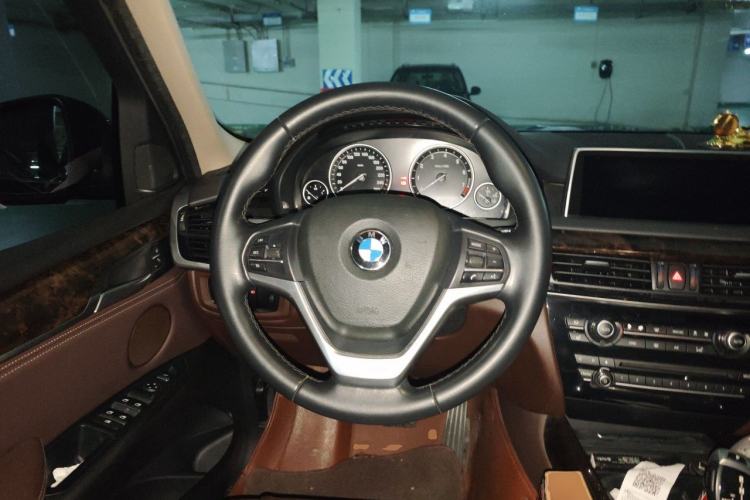 Used BMW X5 2014 xDrive35i Elegant Edition Steering Wheel