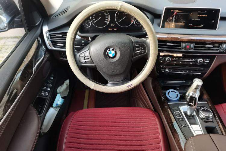 Used BMW X5 2014 xDrive35i Elegant Edition Steering Wheel