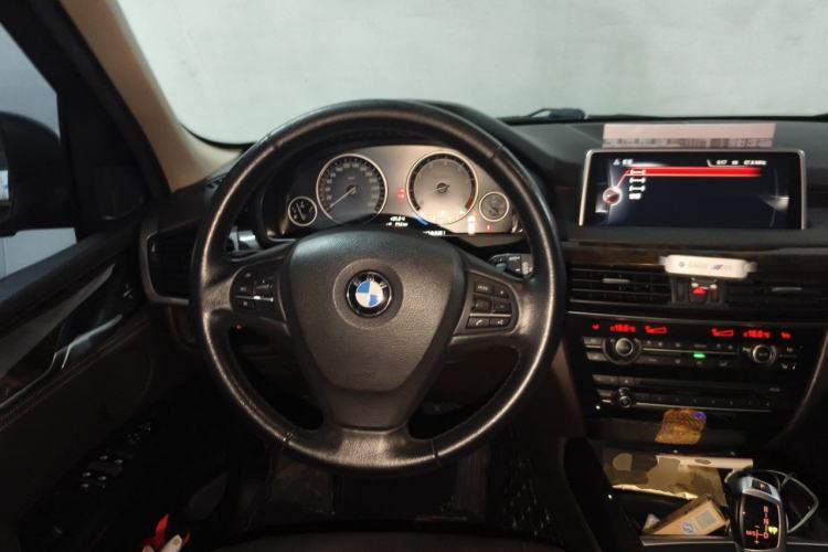 Used BMW X5 2014 xDrive35i Elegant Edition Steering Wheel