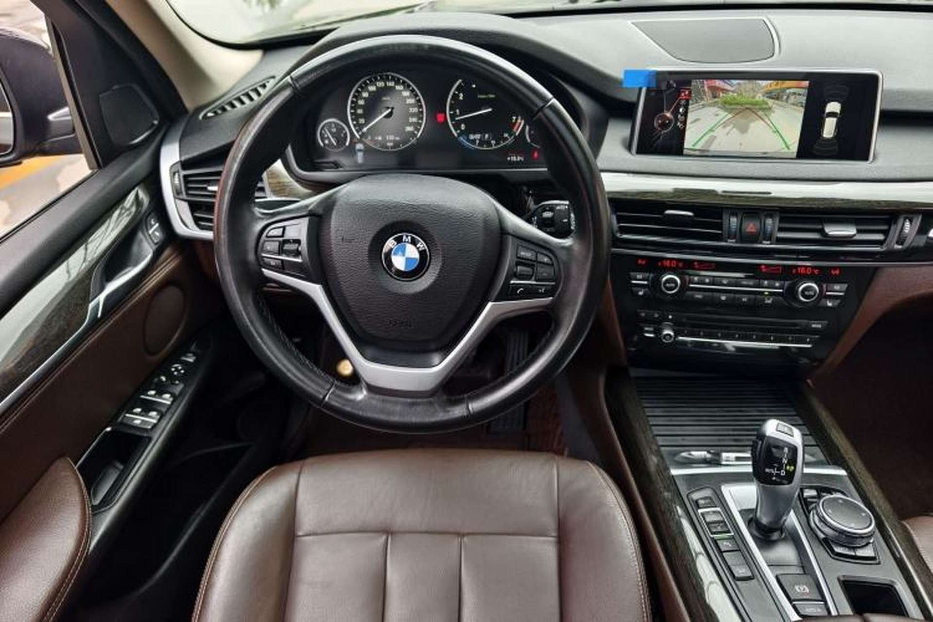 Used BMW X5 2014 xDrive35i Leading Model Steering Wheel