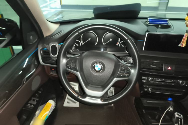 Used BMW X5  Steering Wheel