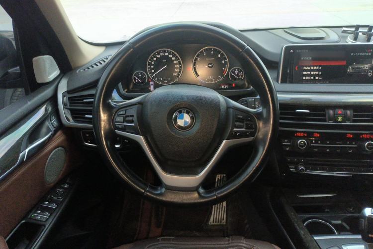 Used BMW X5 2014 xDrive35i Luxury Edition Steering Wheel