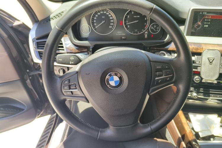 Used BMW X5 2014 xDrive35i Elegant Edition Steering Wheel