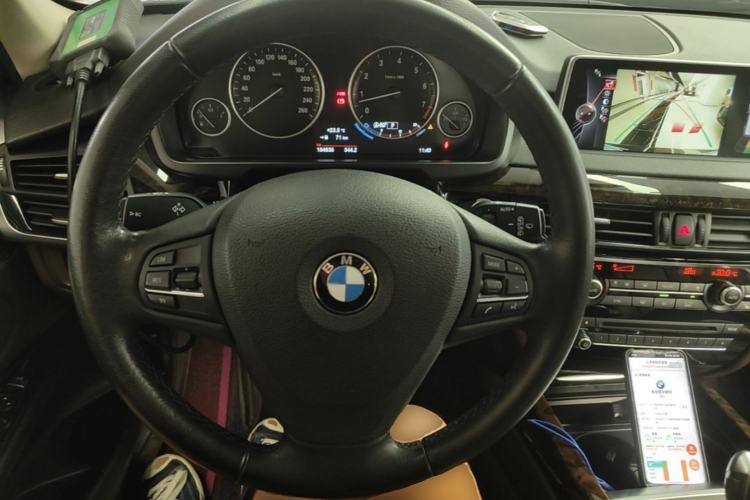Used BMW X5 2014 xDrive35i Elegant Edition Steering Wheel
