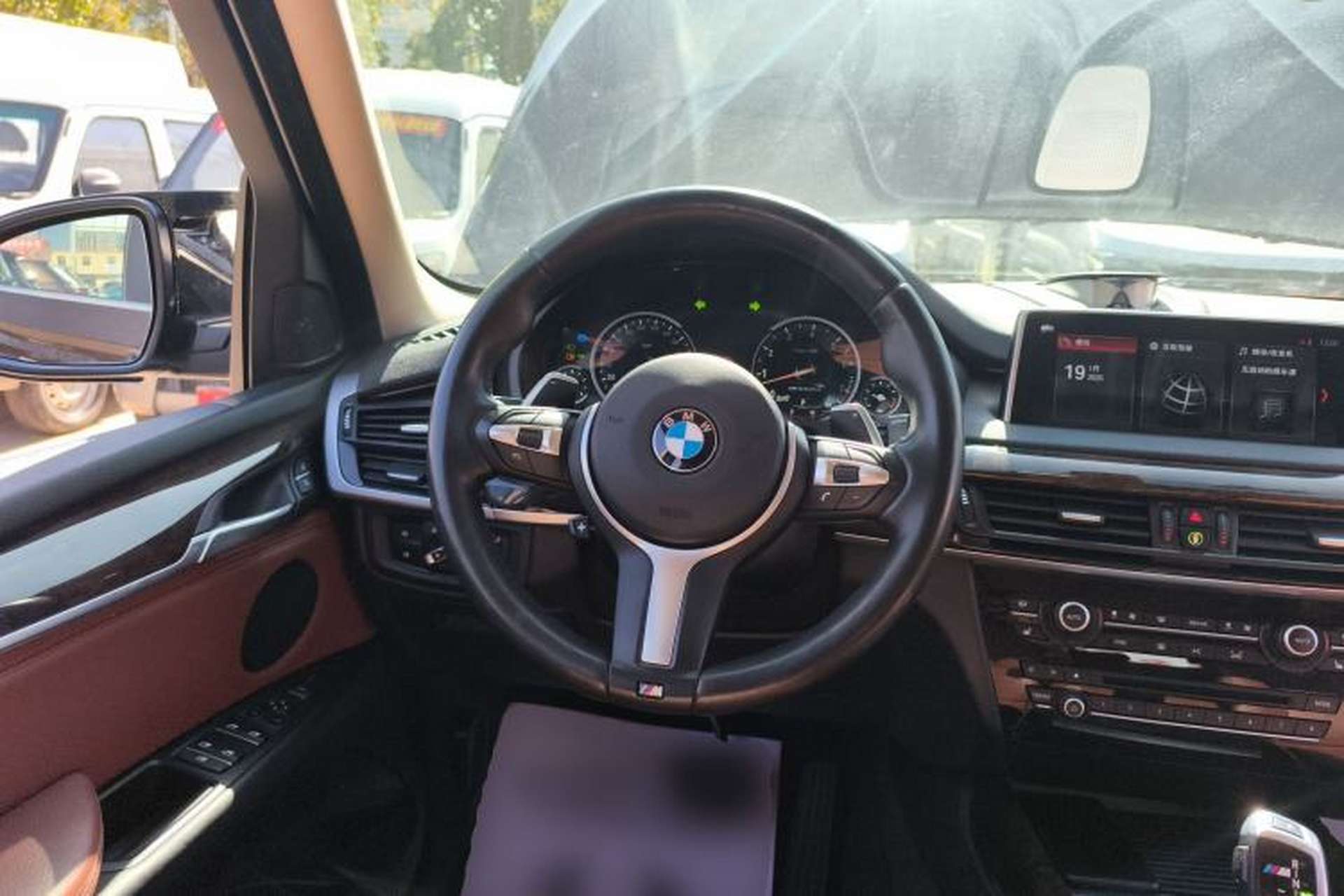 Used BMW X5 2014 xDrive35i Elegant Edition Steering Wheel