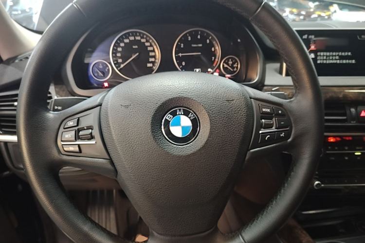 Used BMW X5 2014 xDrive35i Elegant Edition Steering Wheel
