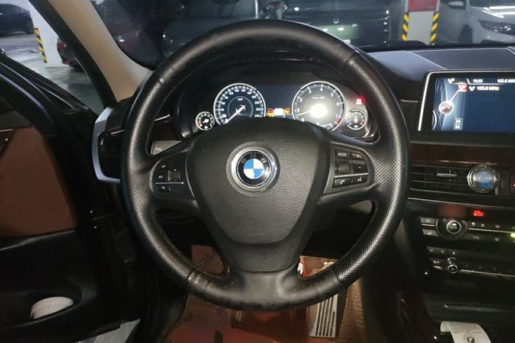 Used BMW X5 2014 xDrive35i Elegant Edition Steering Wheel