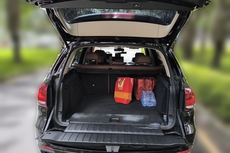 Used BMW X5 2014 xDrive35i Elegant Edition Trunk