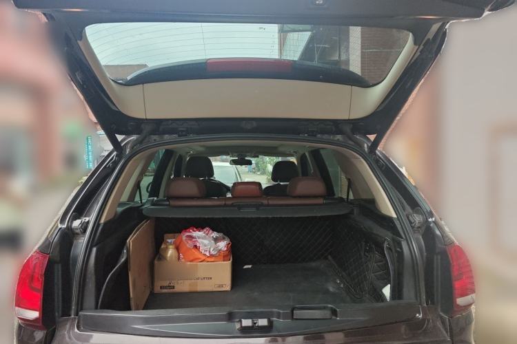 Used BMW X5 2014 xDrive35i Luxury Edition Trunk