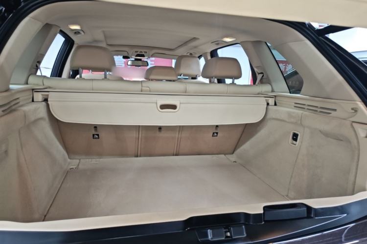 Used BMW X5 2014 xDrive35i Elegant Edition Trunk