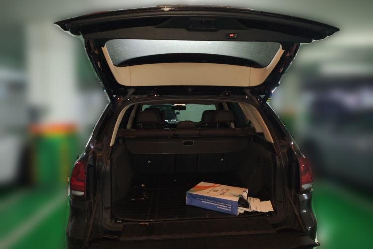 Used BMW X5 2014 xDrive35i Elegant Edition Trunk
