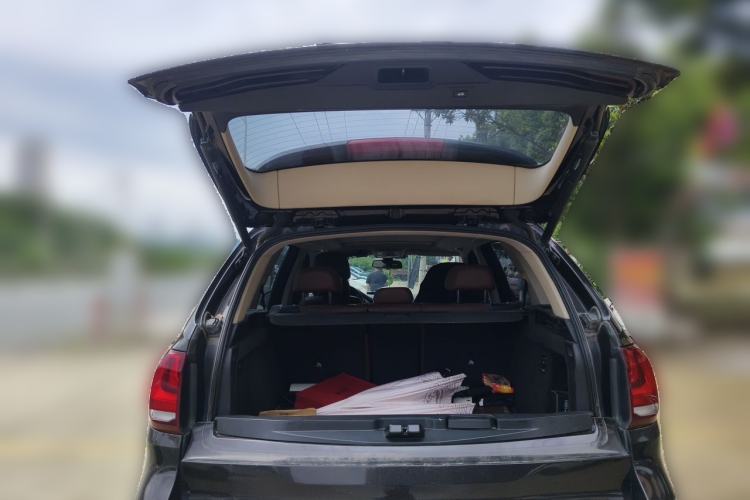 Used BMW X5 2014 xDrive35i Elegant Edition Trunk