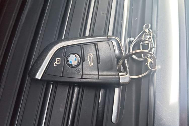Used BMW X5 2014 xDrive35i Elegant Edition Vehicle Key
