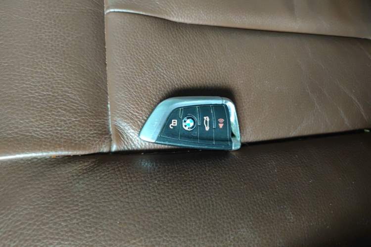 Used BMW X5 2014 xDrive35i Elegant Edition Vehicle Key