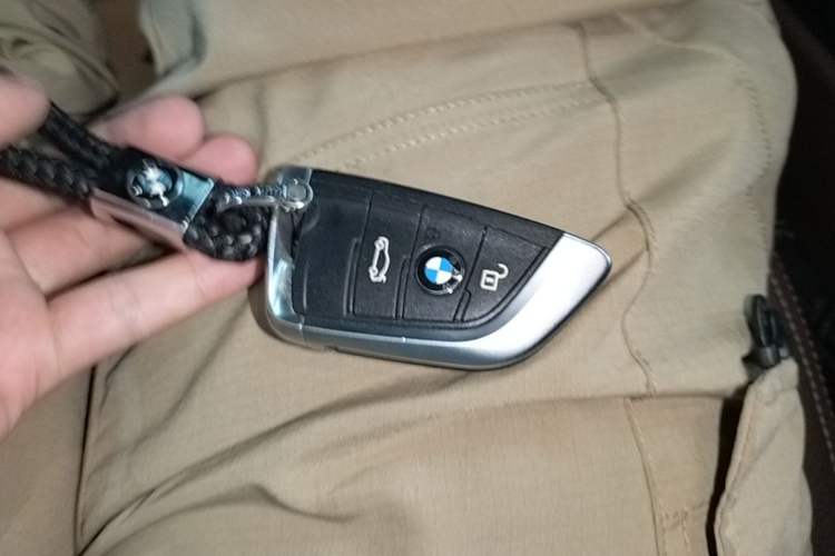 Used BMW X5 2014 xDrive35i Elegant Edition Vehicle Key