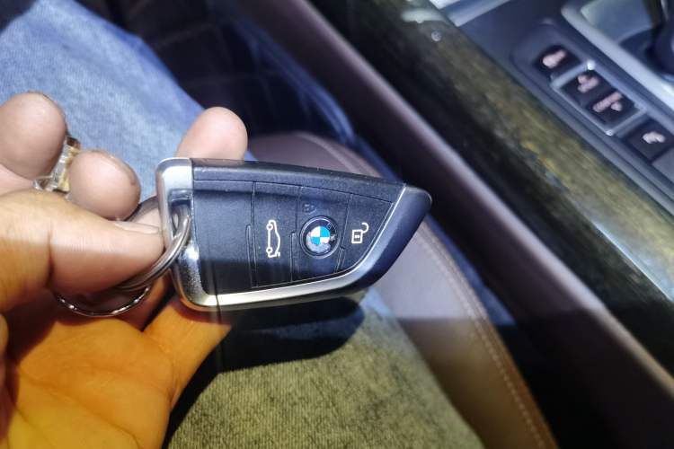Used BMW X5 2014 xDrive35i Luxury Edition Vehicle Key