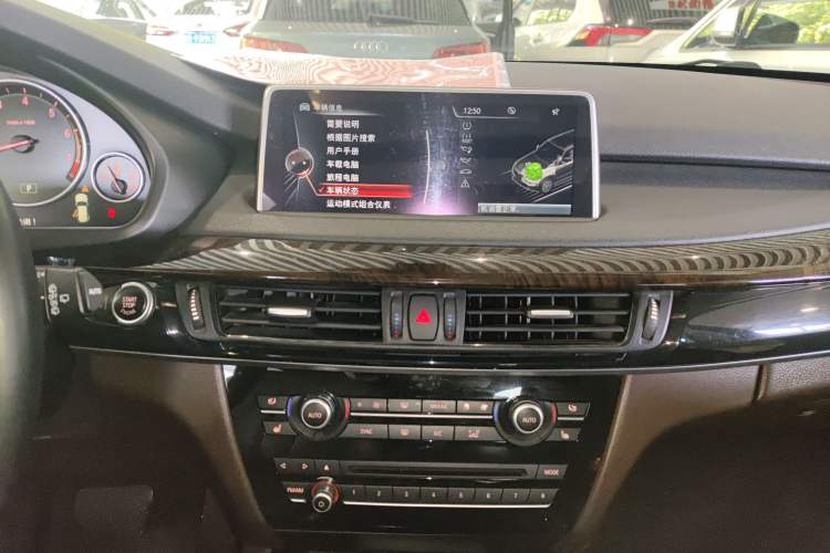 Used BMW X5 2014 xDrive35i Elegant Edition Audio And AC Panel