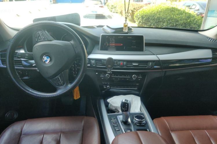 Used BMW X5 2014 xDrive35i Elegant Edition Center Console