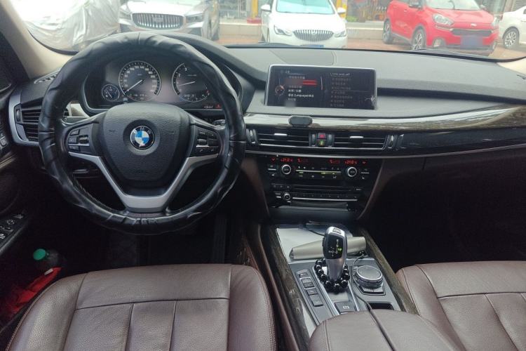 Used BMW X5 2014 xDrive35i Luxury Edition Center Console