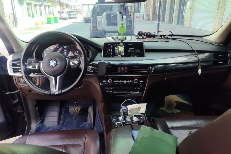 Used BMW X5 2014 xDrive35i Elegant Edition Center Console