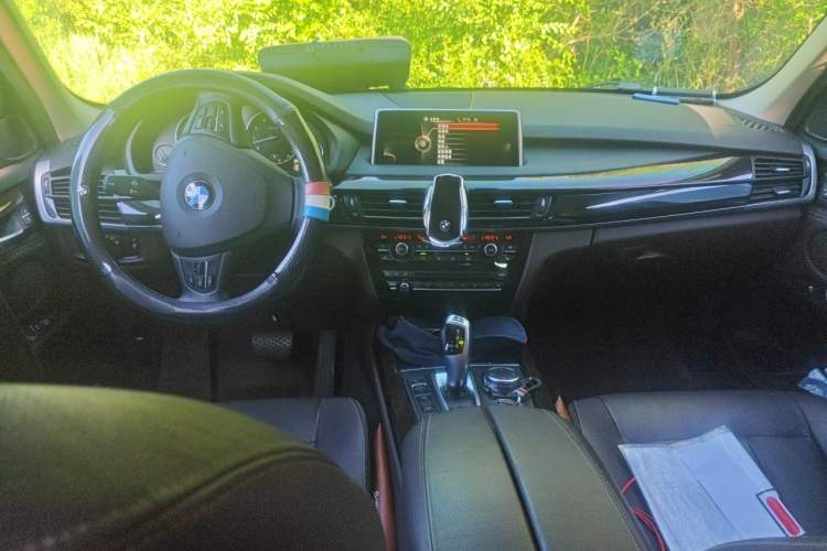 Used BMW X5 2014 xDrive35i Elegant Edition Center Console