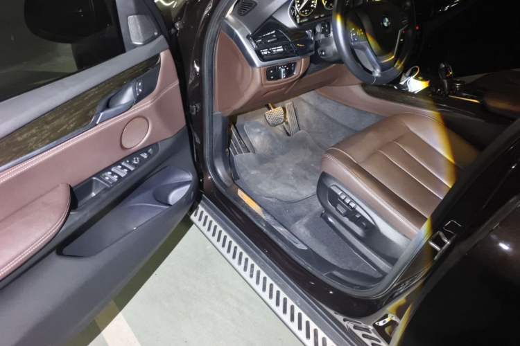 Used BMW X5 2014 xDrive35i Leading Model Driver Seat