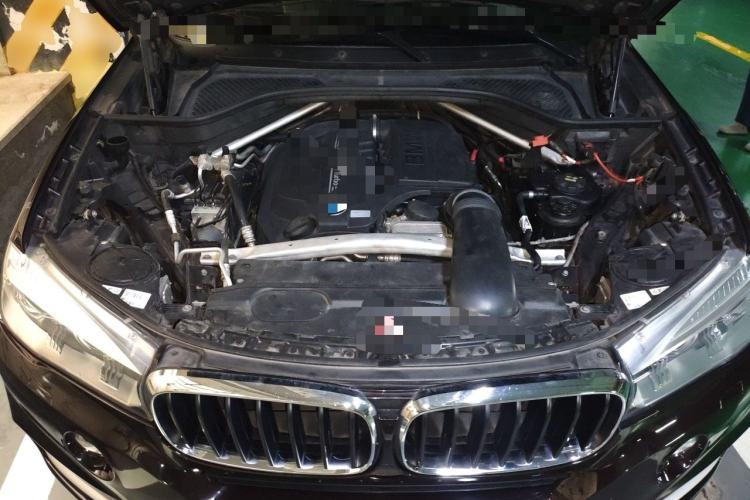 Used BMW X5 2014 xDrive35i Elegant Edition Engine Bay