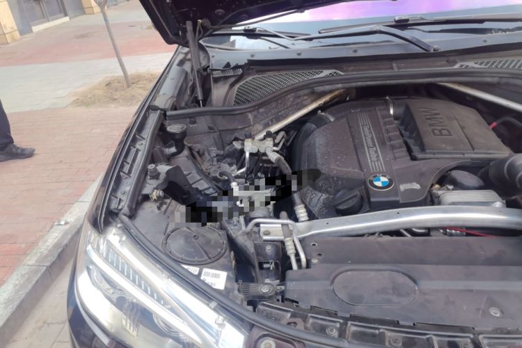 Used BMW X5 2014 xDrive35i Elegant Edition Engine Bay Right