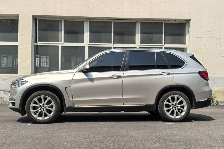 Used BMW X5 2014 xDrive35i Elegant Edition Exterior 3