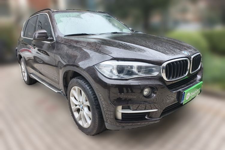 Used BMW X5 2014 xDrive35i Elegant Edition Front Right 45 Deg